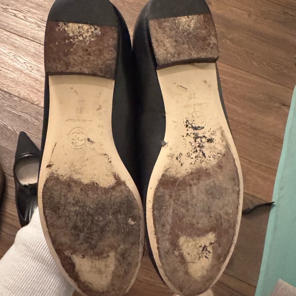 CHANEL Black Floral Flats - Picture 2 of 2